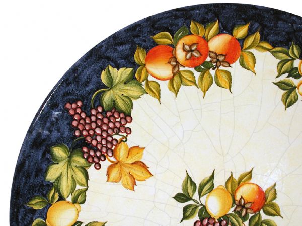 LEO34C T - TOP - In the photo: 130 cm. diameter table<BR><BR>Volcanic stone, 3 cm thick. Suitable for inside and outside, resistant to a temperature range of -60 to 1000 °C.